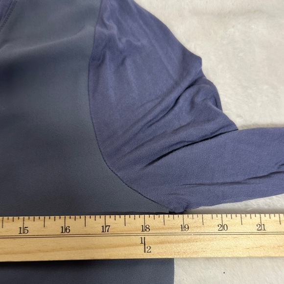 LOFT Chic Women's Navy Long Sleeve Tee Lightweight - Picture 4 of 8